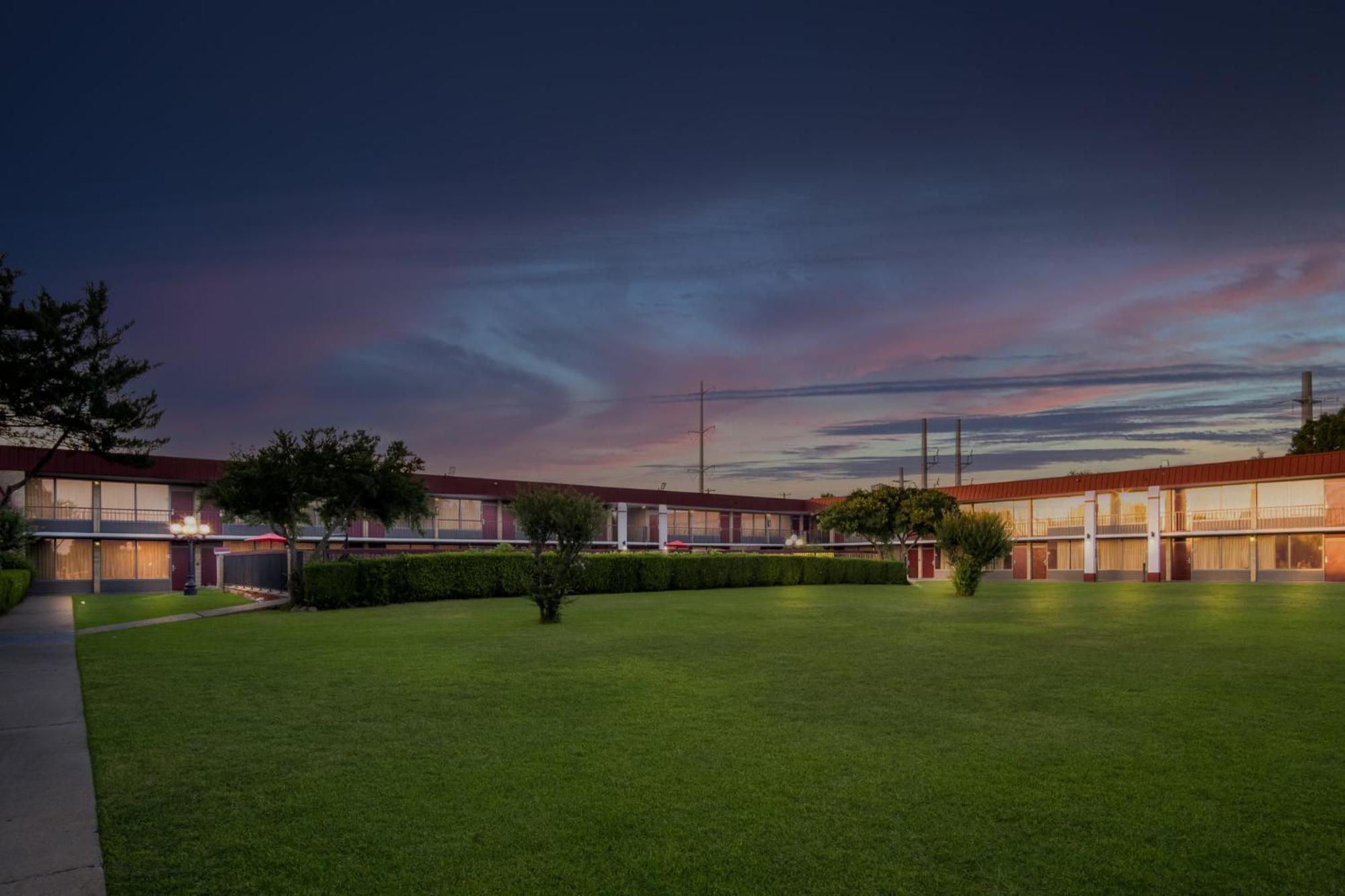 Red Roof Inn & Conference Center Mckinney McKinney Exterior foto