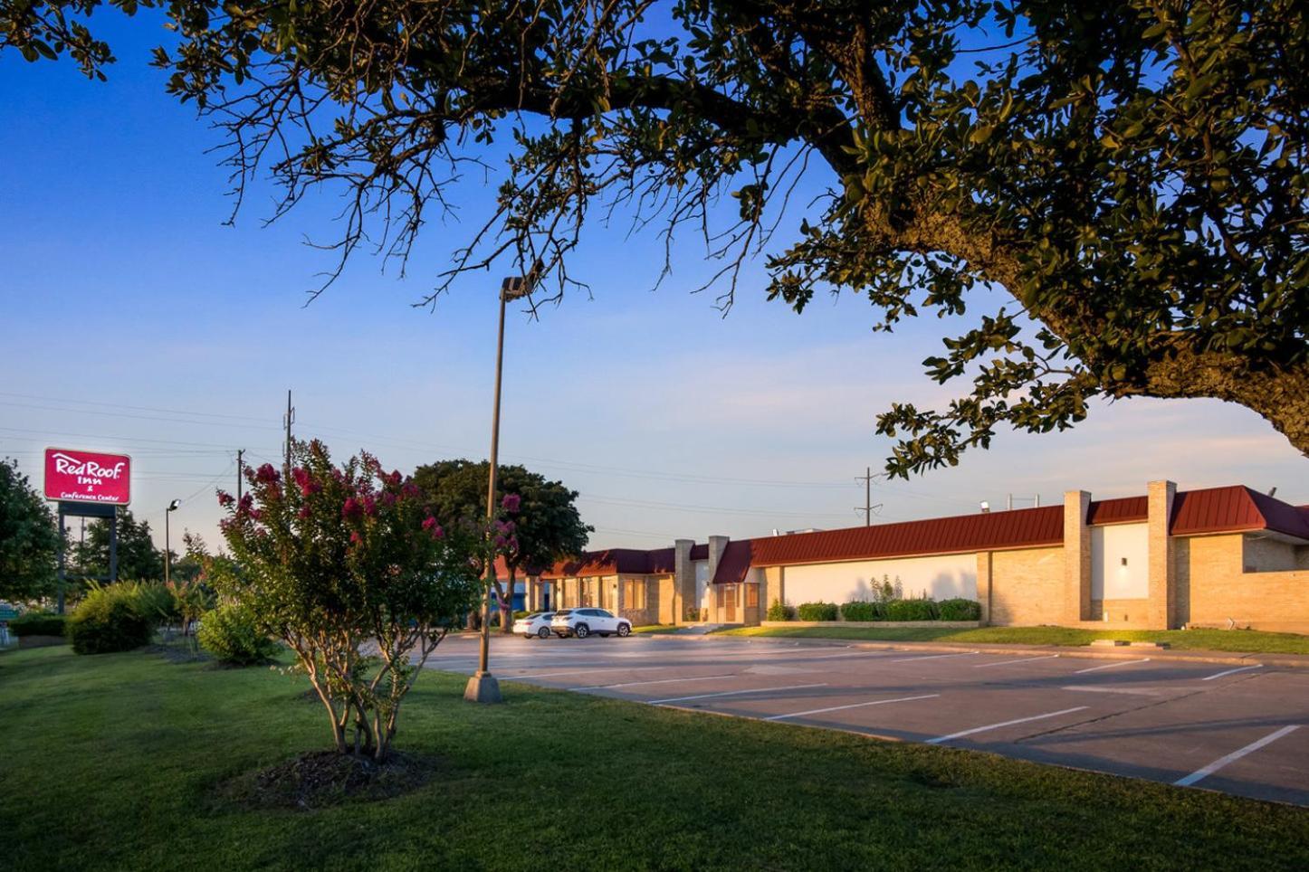 Red Roof Inn & Conference Center Mckinney McKinney Exterior foto